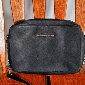 Michael Kors Jet Set cross body, Great condition